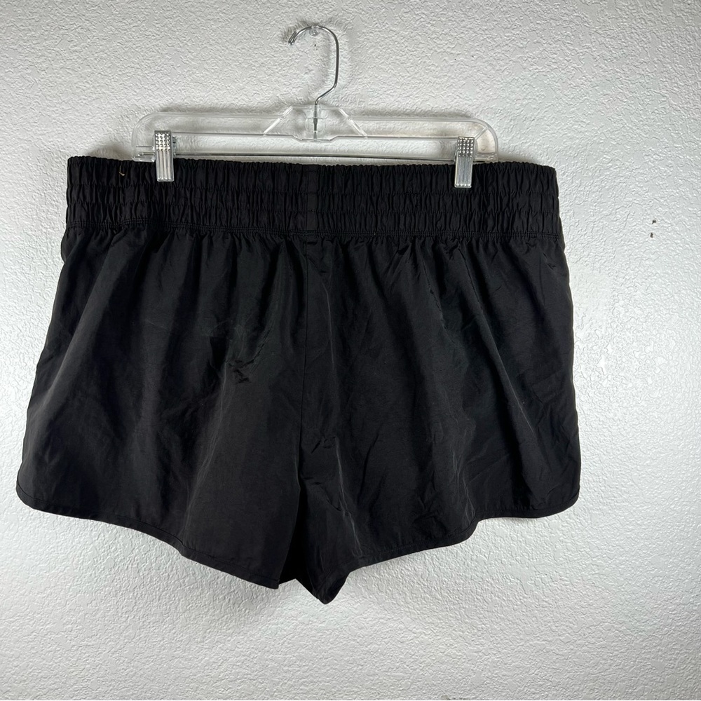 ♠️Victoria’s Secret PINK Women’s Black Nylon Athletic Shorts – Size XXL - Picture 4 of 6